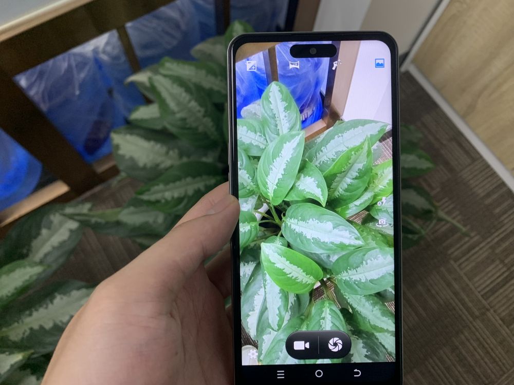 15 proMax Smartphone  ( U18+)
